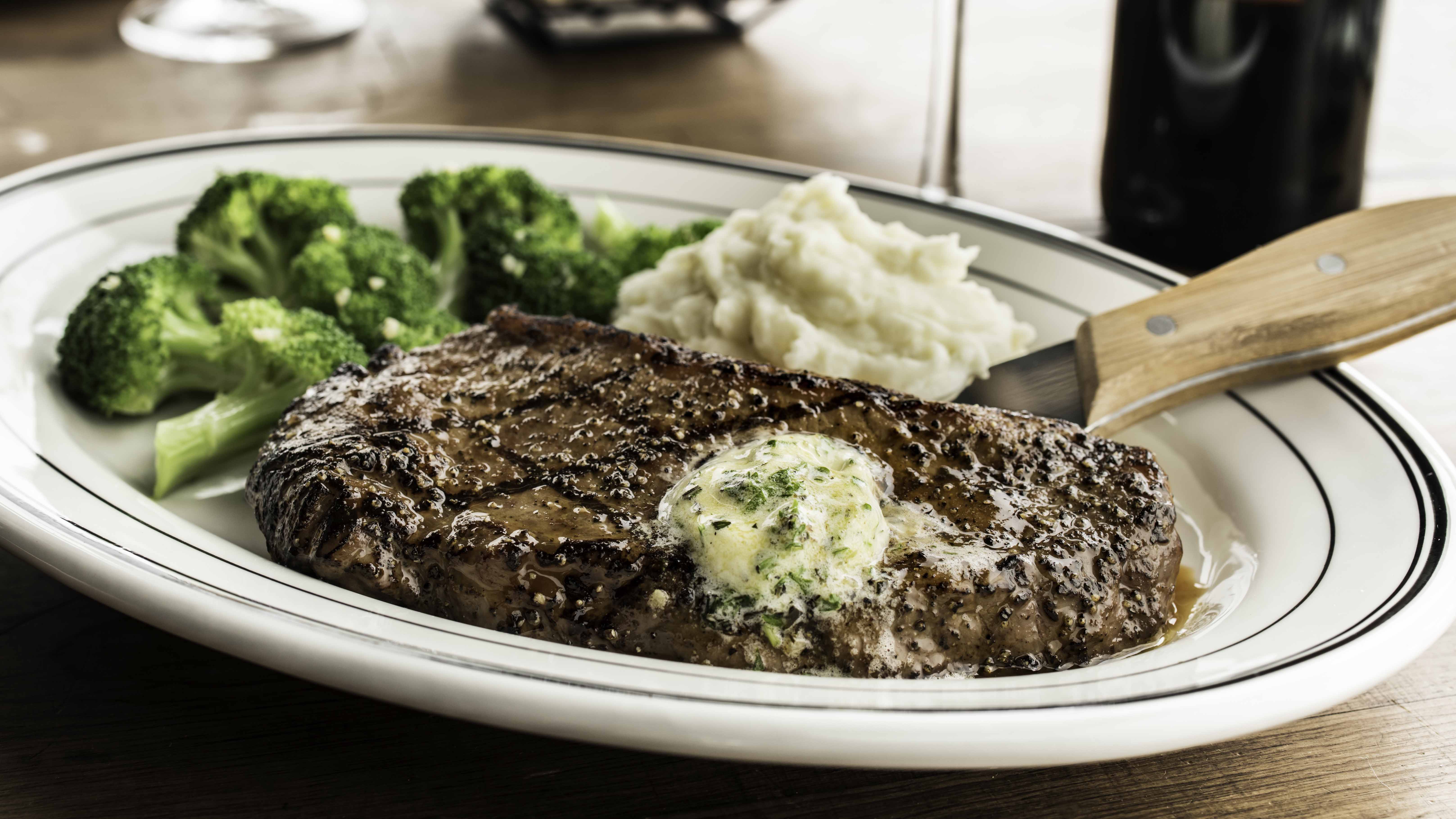 Order Grill NY Steak food online from Mimi's Cafe store, Valencia on bringmethat.com