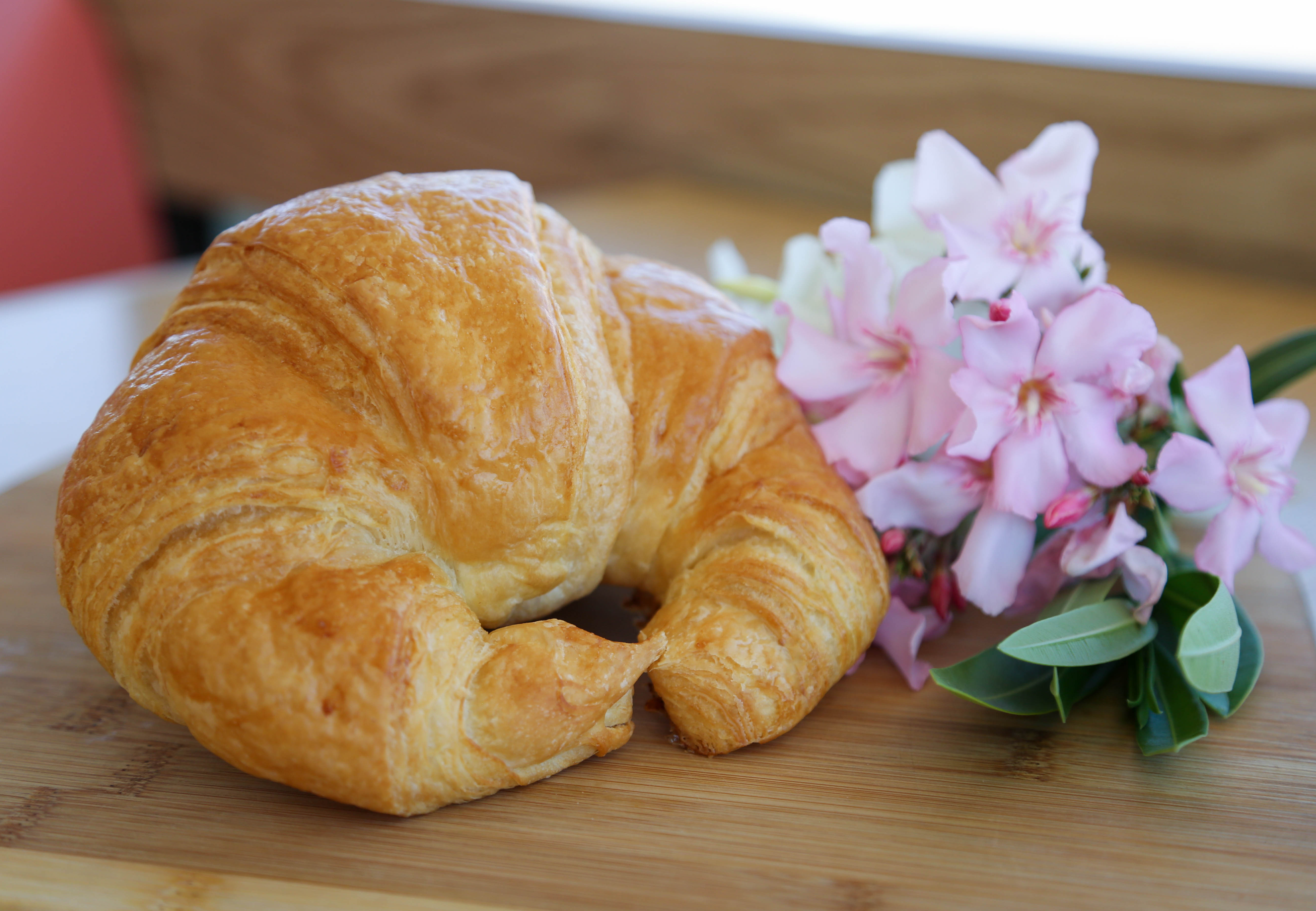 Order Butter Croissant 縷 food online from Hihi Donuts store, Phoenix on bringmethat.com