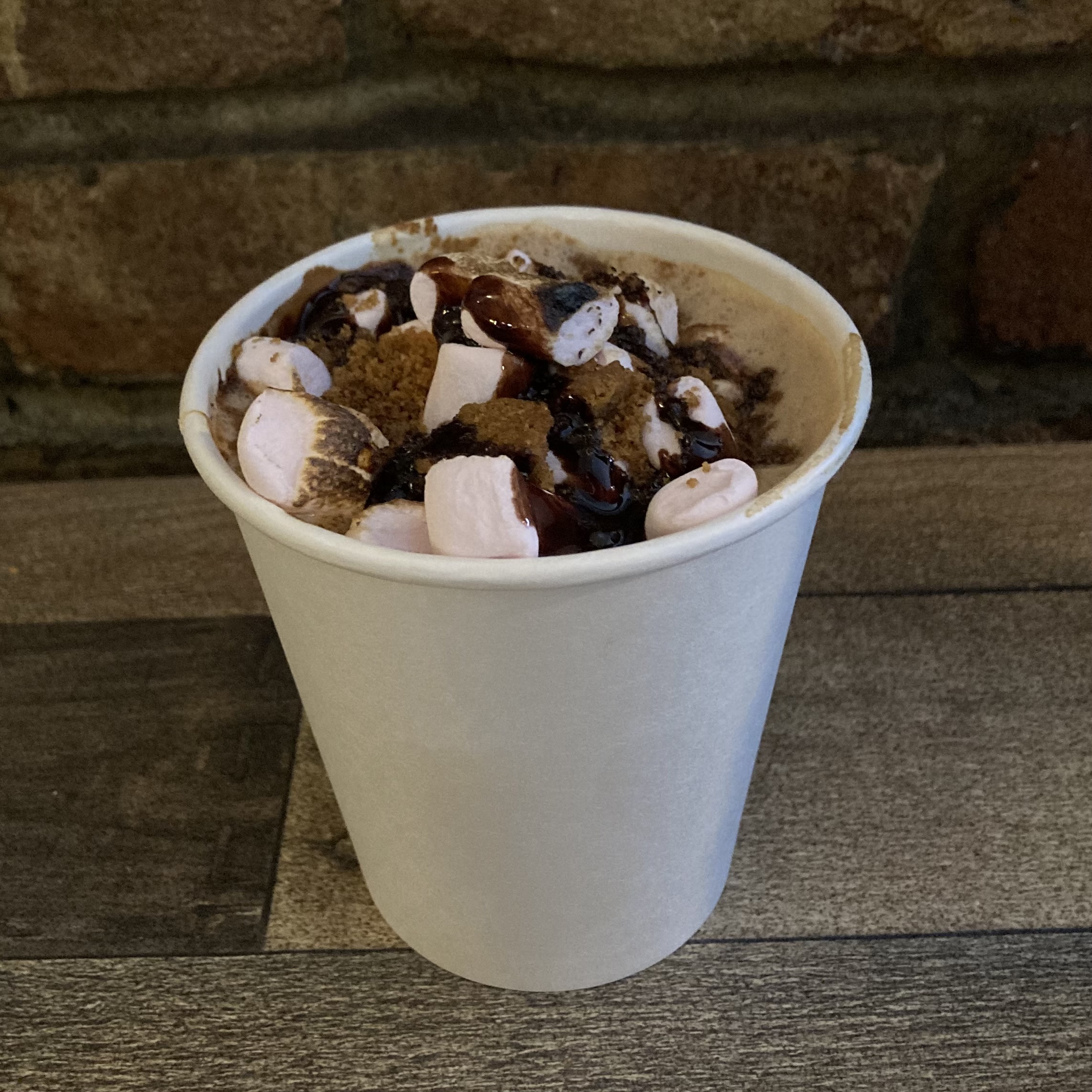 Order S'mores Latte food online from B Cup store, New York on bringmethat.com