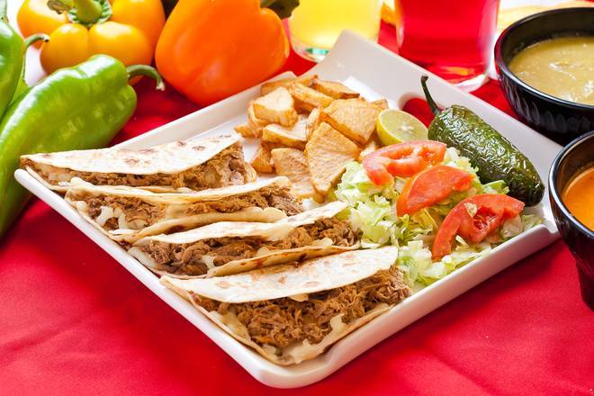Order Tacos Plancha de Pollo food online from 100% Antojitos Mexicano store, Weslaco on bringmethat.com