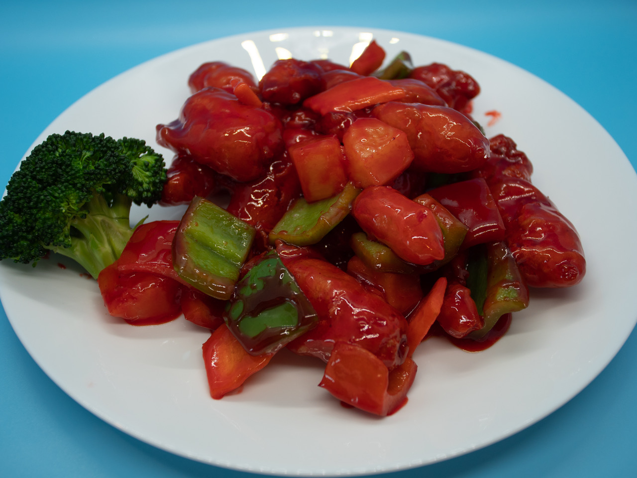 Order D6. Sweet and Sour Chicken  甜酸鸡 food online from Hai master kitchen store, Laguna Woods on bringmethat.com