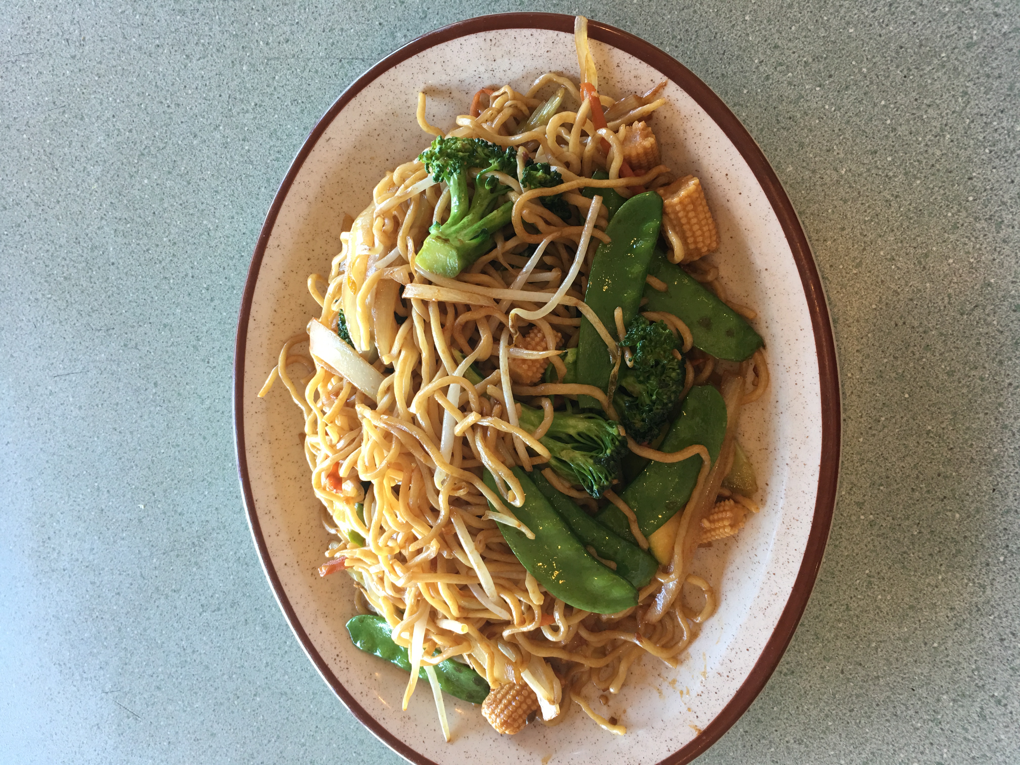 Order Vegetable Lo Mein food online from Fortune Kitchen store, Aurora on bringmethat.com
