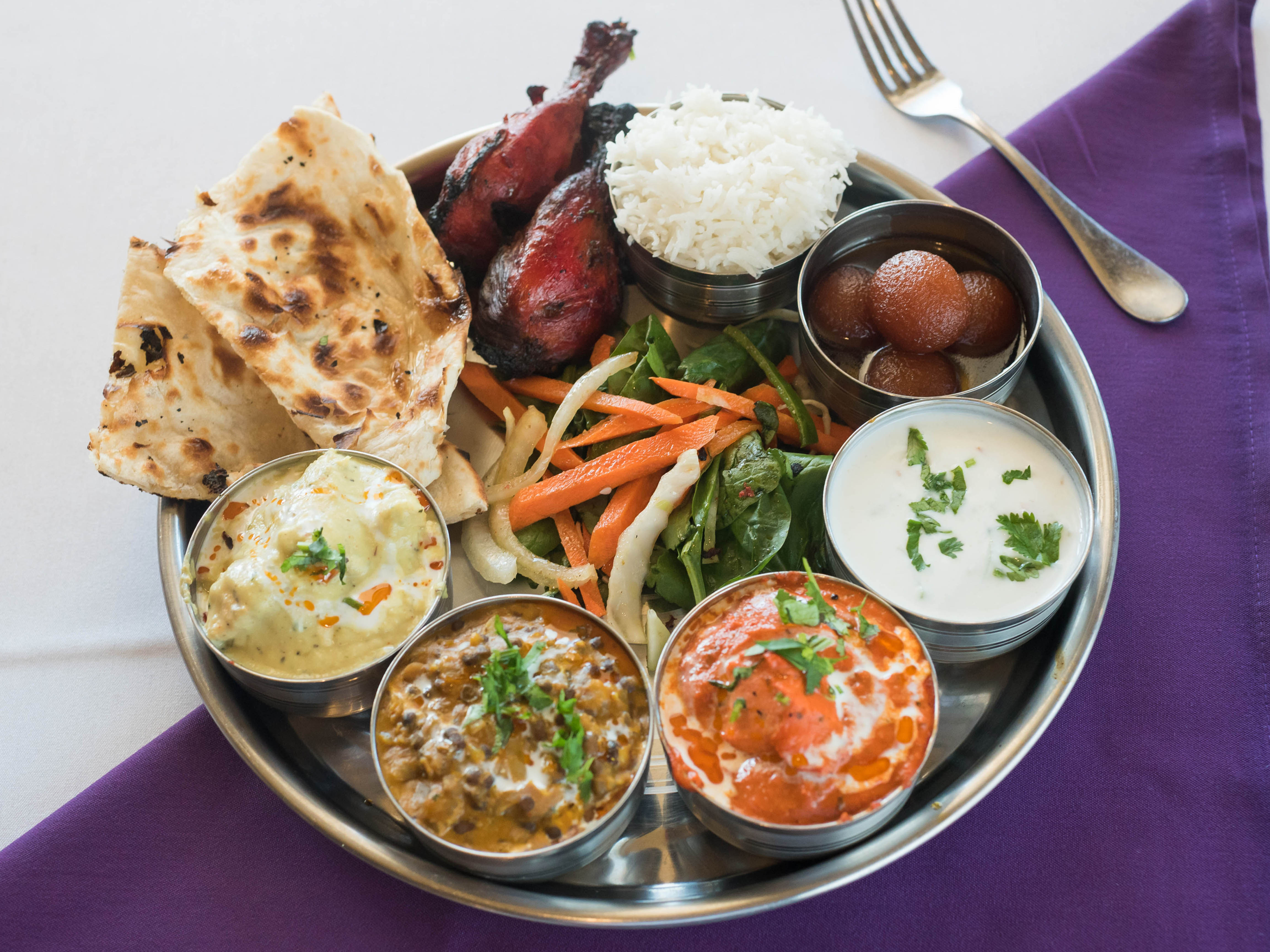 Order Non Vegetarian Combo food online from Rajmahal Indian Restaurant store, Olathe on bringmethat.com
