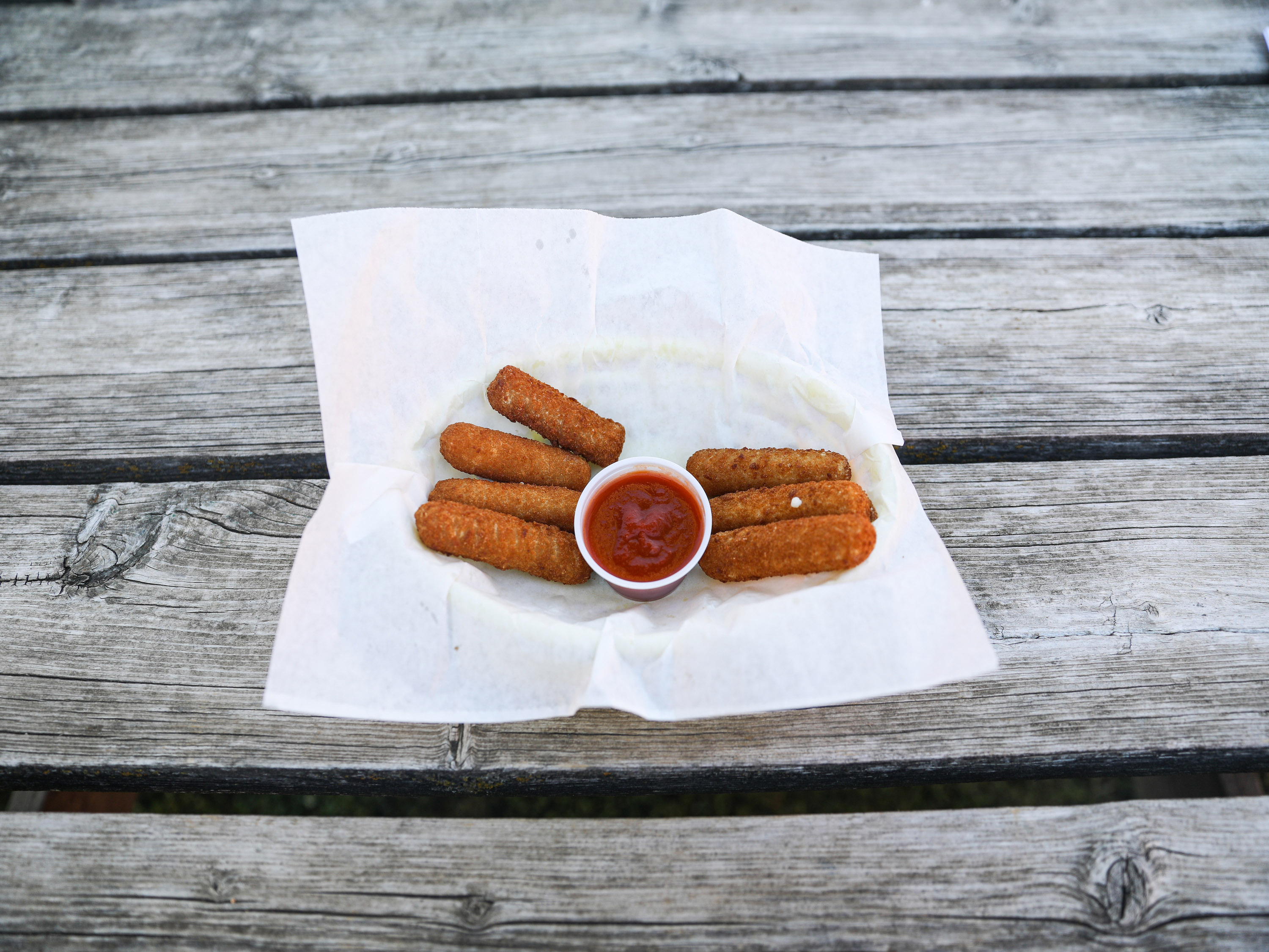 Order Mozzarella Sticks food online from Steinbeck's Pub Sports Bar & Grill store, Sioux City on bringmethat.com