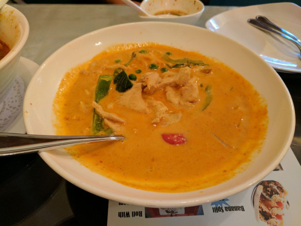 Order 44. Red Curry food online from Thai Bangkok Cuisine store, Cupertino on bringmethat.com