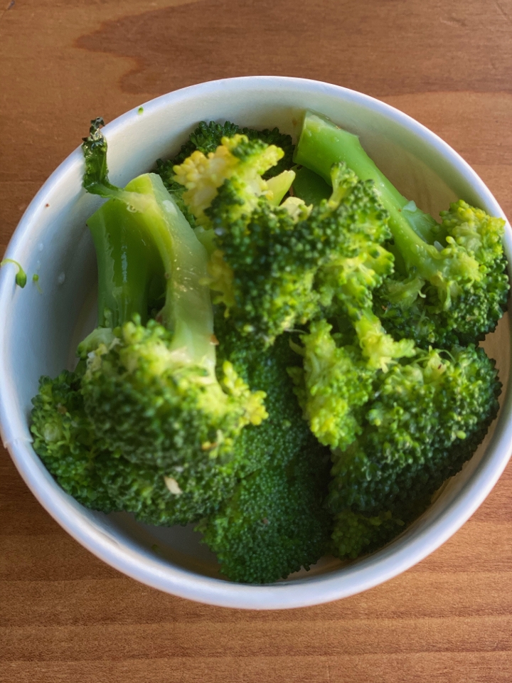 Order Broccoli food online from Parkside store, Raleigh on bringmethat.com