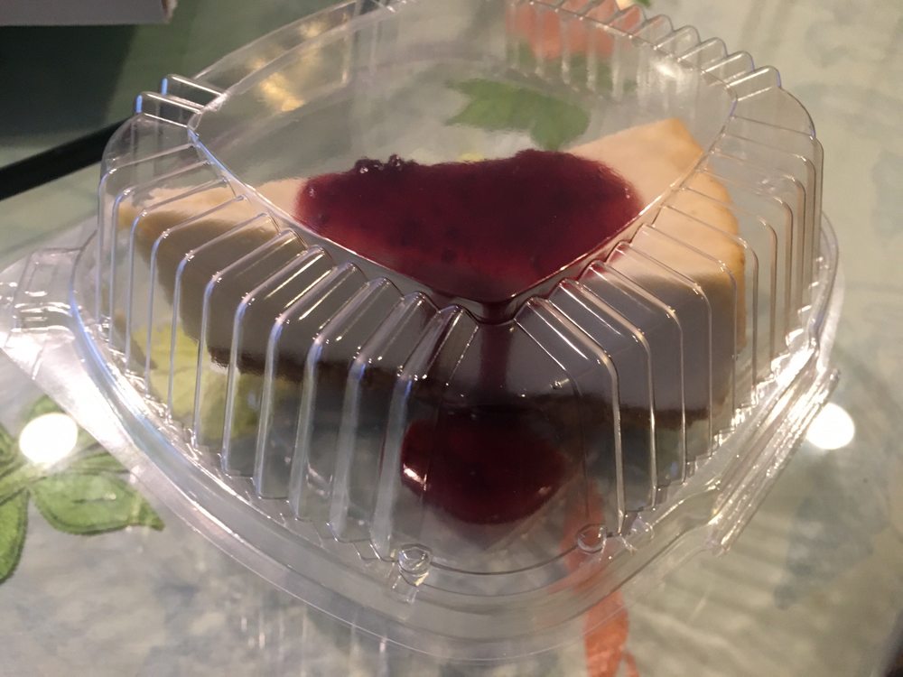 Order Cheese Cake with Raspberry Sauce food online from Pizza My Way store, Pleasant Hill on bringmethat.com