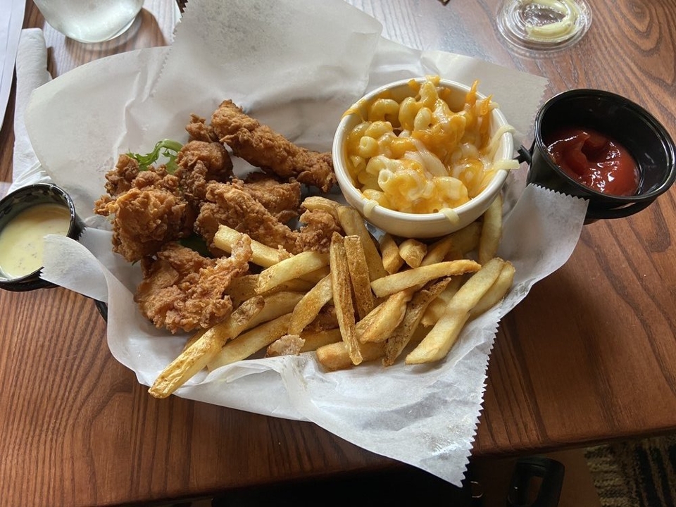 Order Chicken Fingers Basket food online from The Cove Tavern City Center store, Newport News on bringmethat.com
