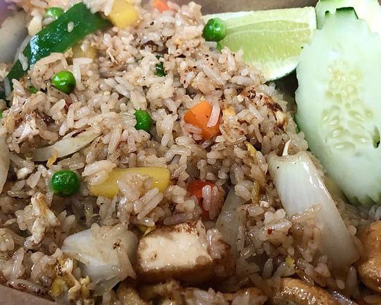Order Pineapple Fried Rice food online from Pinto Thai Kitchen store, Sandy on bringmethat.com
