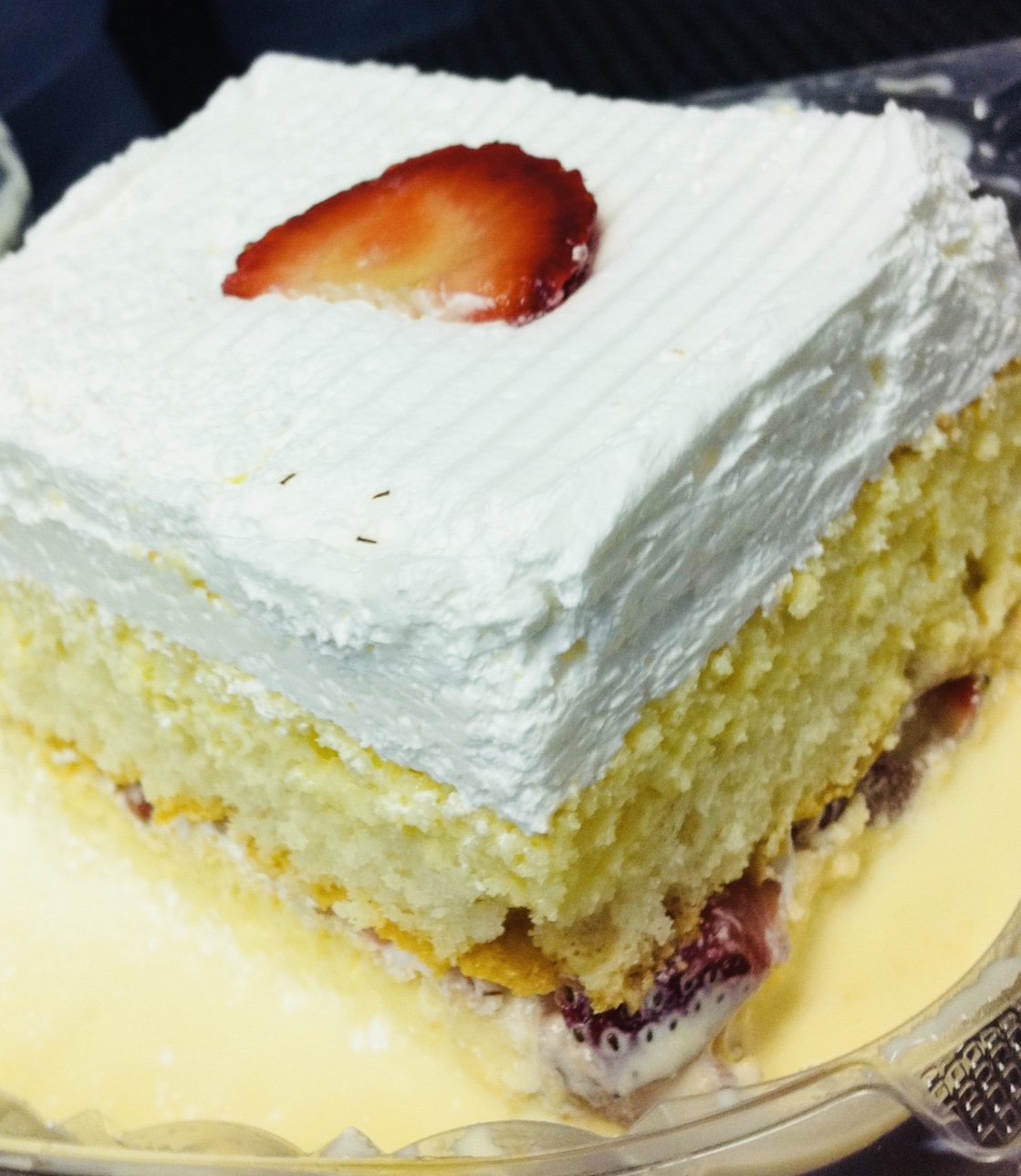 Order Tres Leche food online from Taqueria Mixteca store, Dayton on bringmethat.com