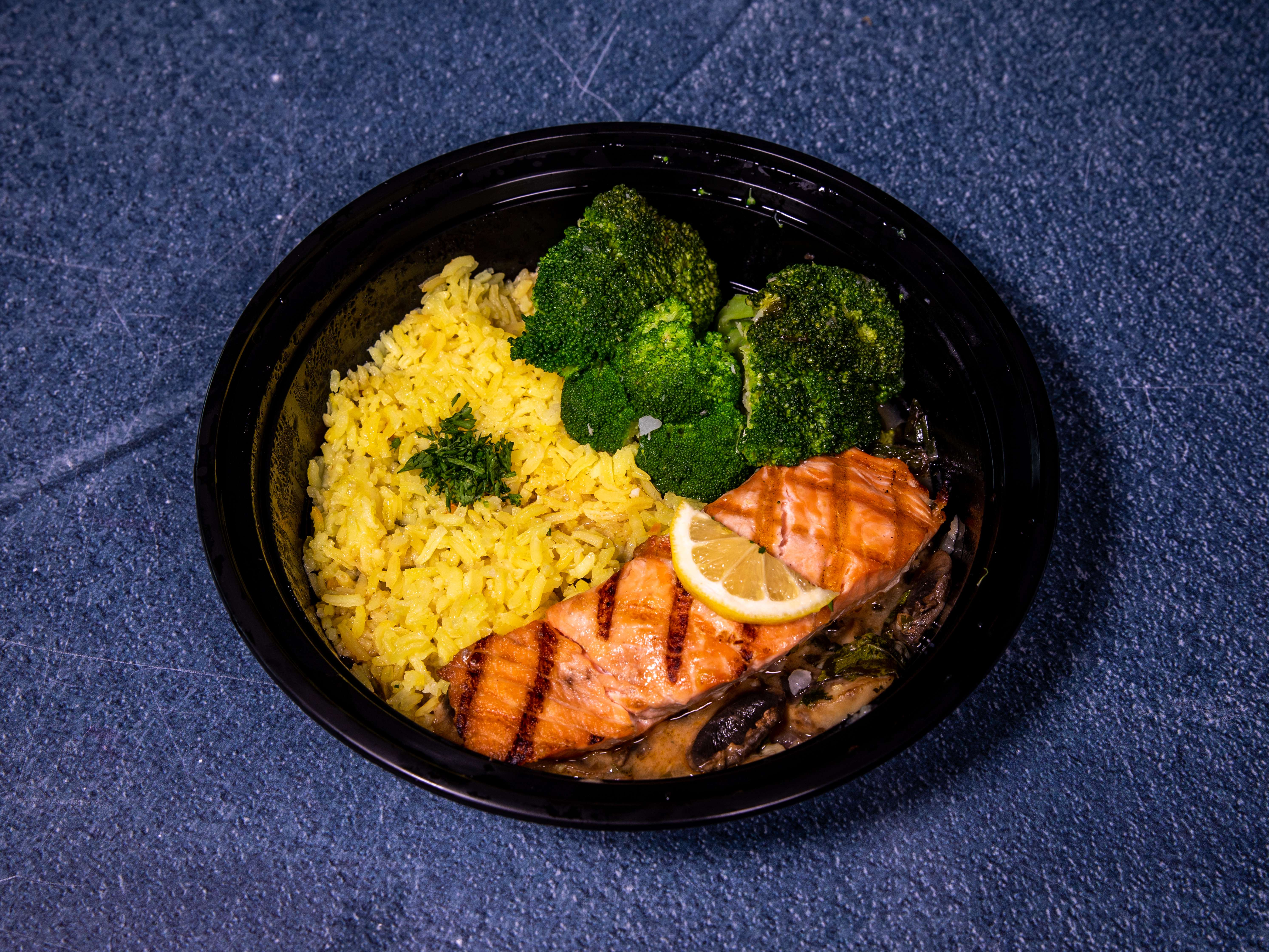 Order Grilled Salmon Lunch food online from Cappuccino store, Richardson on bringmethat.com