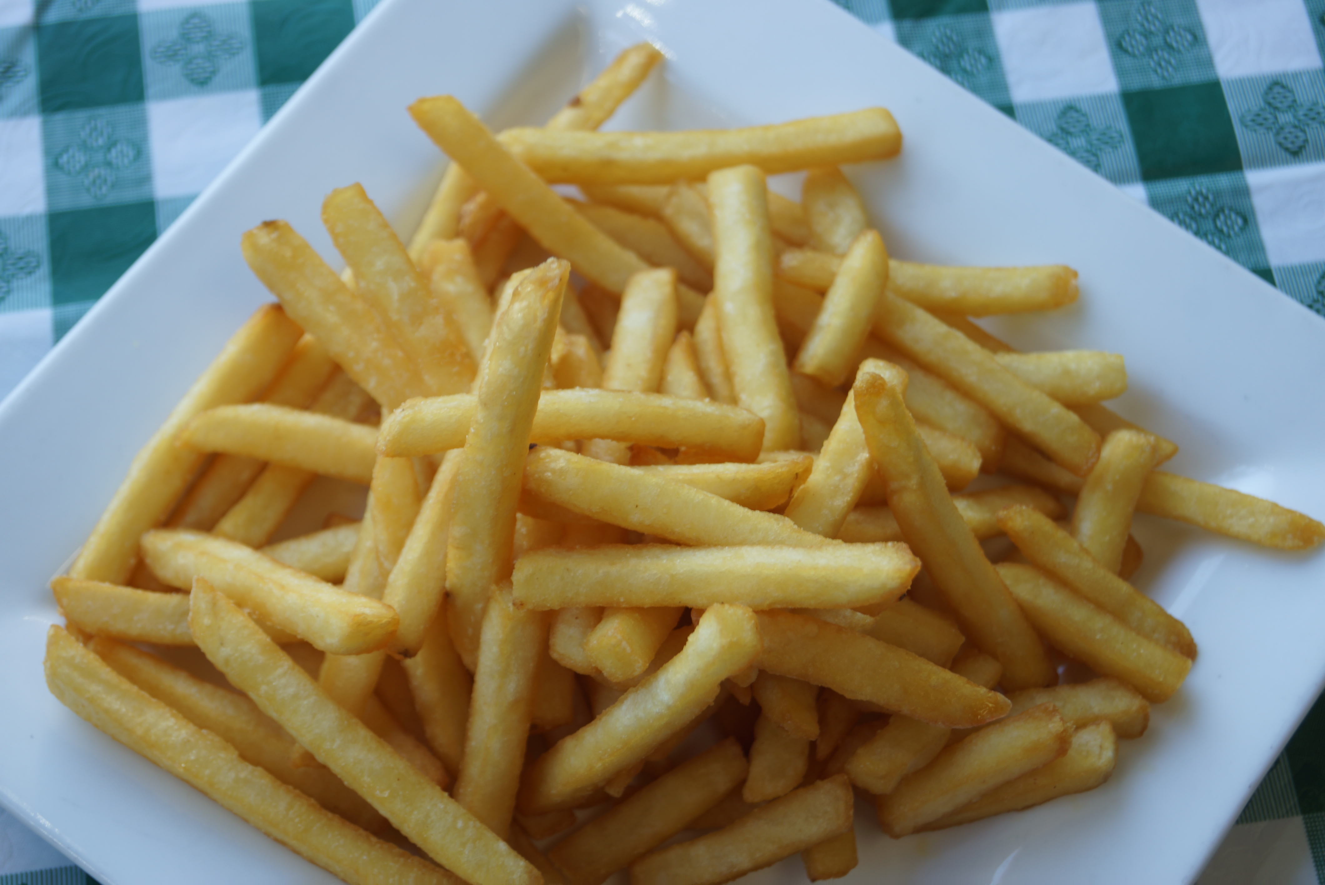 Order French Fries food online from La Pizzeria Del Sabor store, Yonkers on bringmethat.com