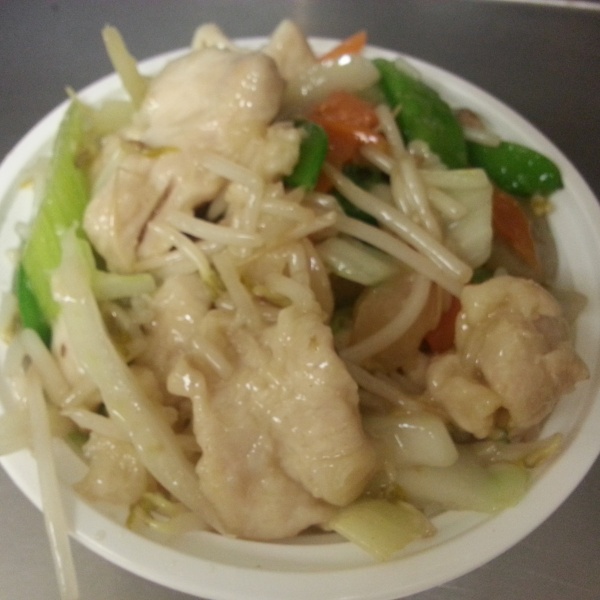 Order 183. Chicken Chop Suey food online from Golden Phoenix store, SCHERERVILLE on bringmethat.com