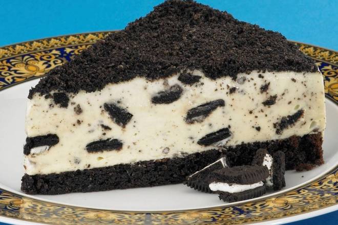 Order Oreo Mousse Cake food online from Santinis Deli & Grill store, Bridgeport on bringmethat.com