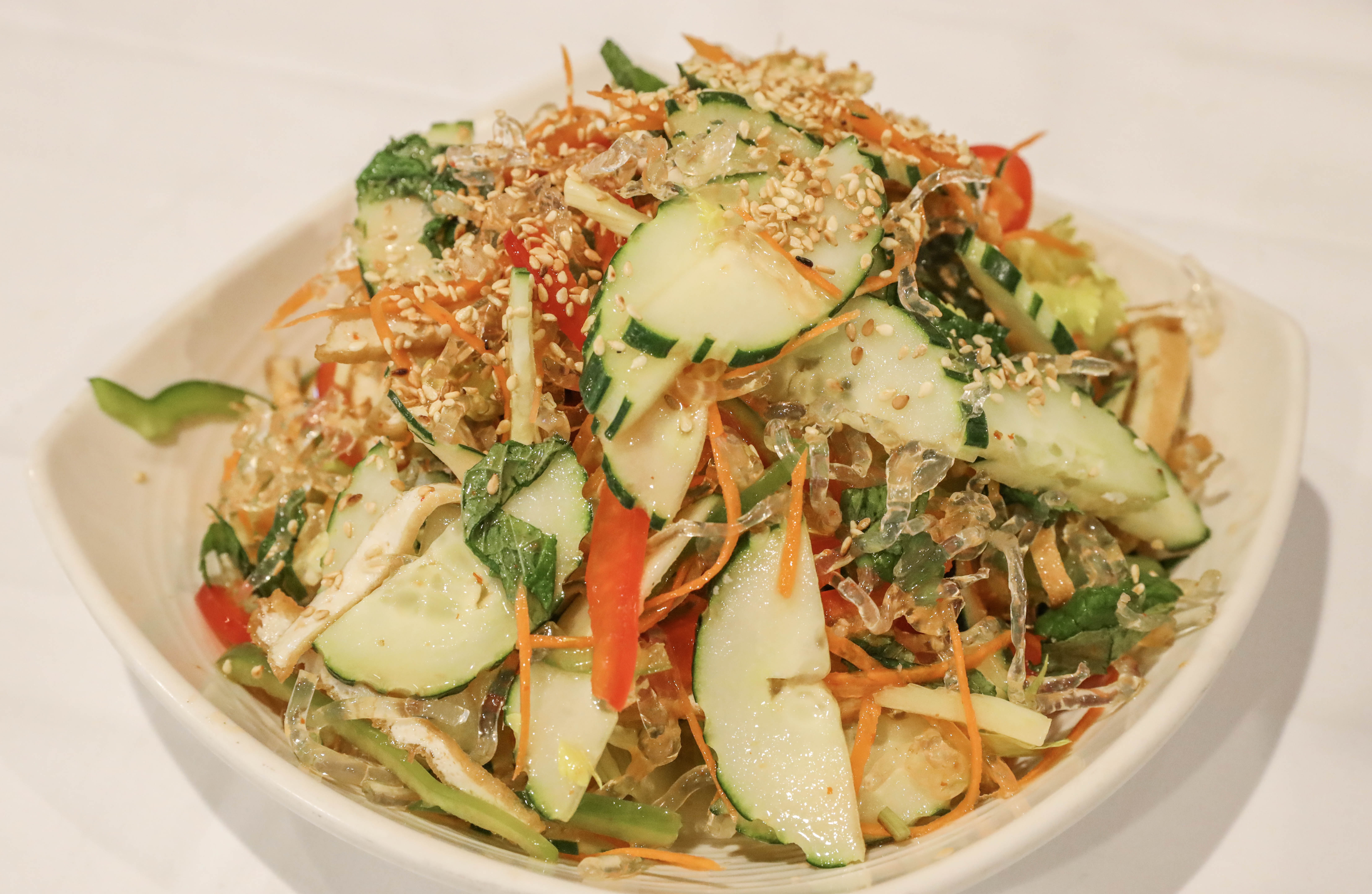 Order Kelp Noodle Salad food online from Eathai Restaurant store, Pleasanton on bringmethat.com