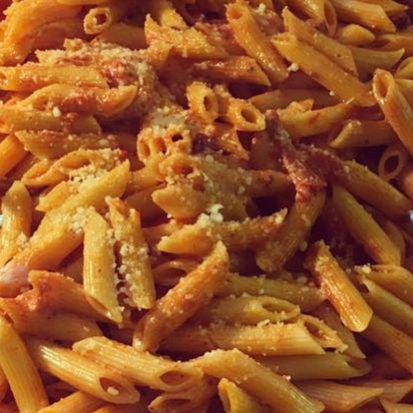 Order PA9. Penne alla Vodka food online from Iron tomato store, White Plains on bringmethat.com