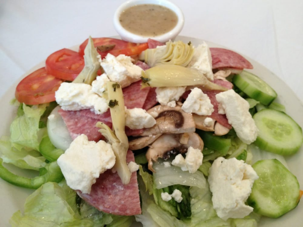Order Greek Salad food online from Fratelli's Pizza store, North Hills on bringmethat.com