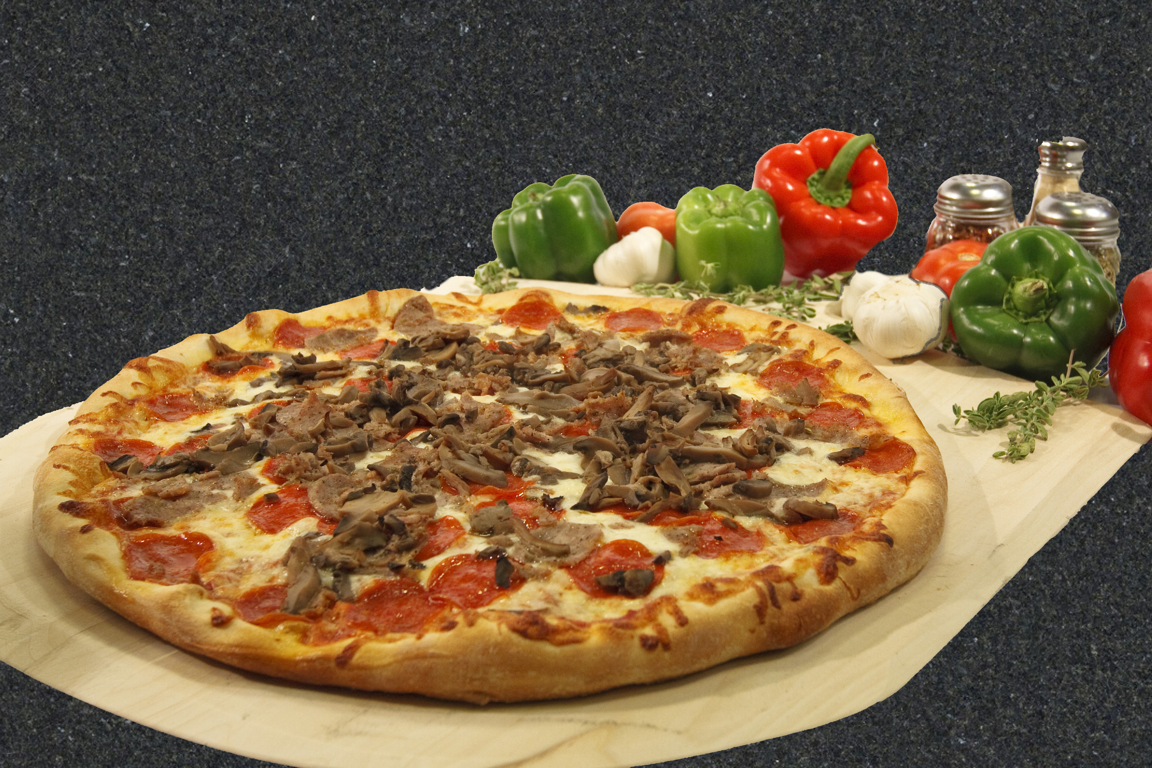 Order The Works Pizza food online from Kasa Pizza store, Cresco on bringmethat.com