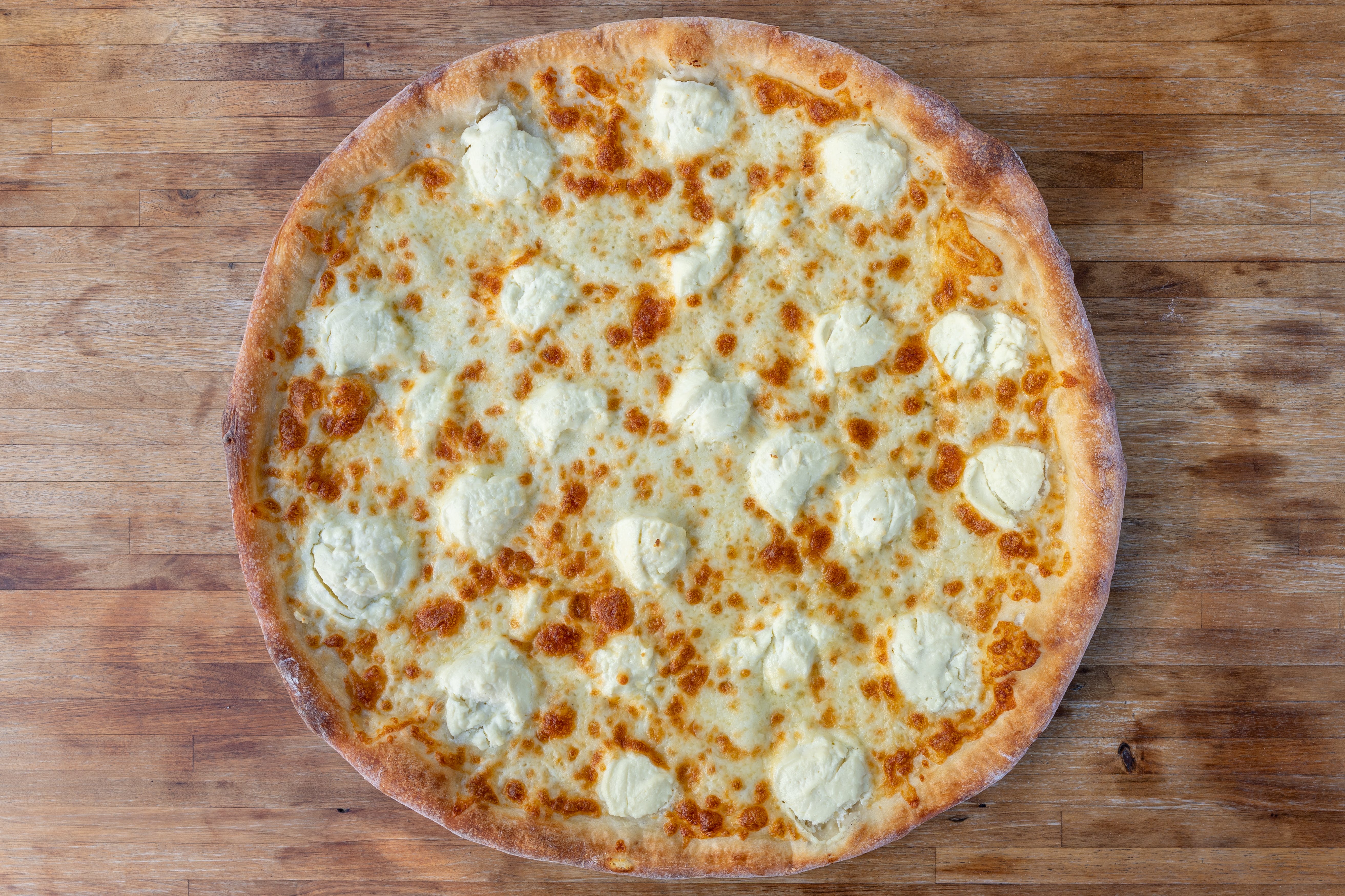 Order White Stone Pizza - 14'' food online from Ny Pizzeria Bonita store, Bonita on bringmethat.com