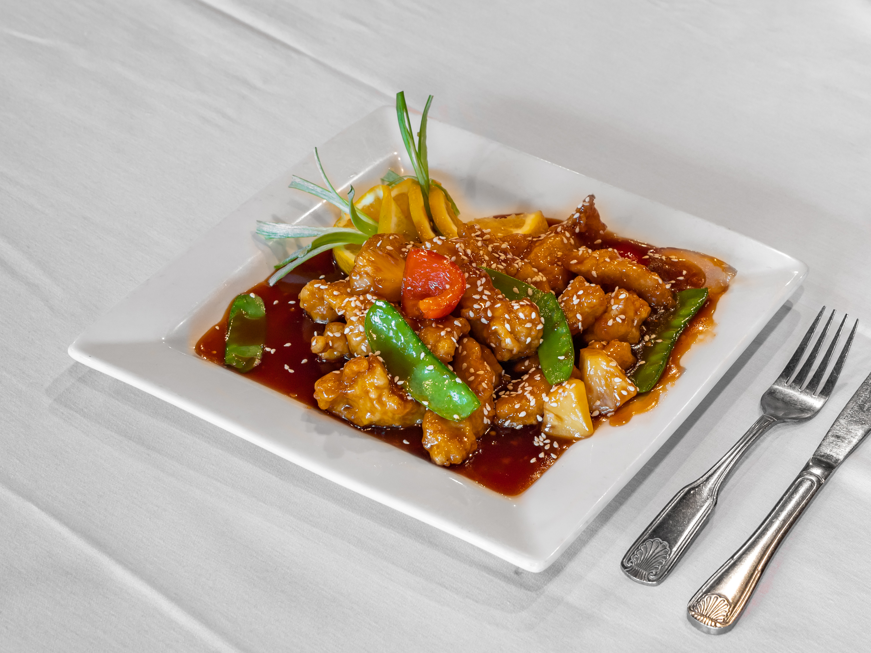 Order M3. Sesame Chicken  food online from Mencius Gourmet Hunan store, Kingwood on bringmethat.com