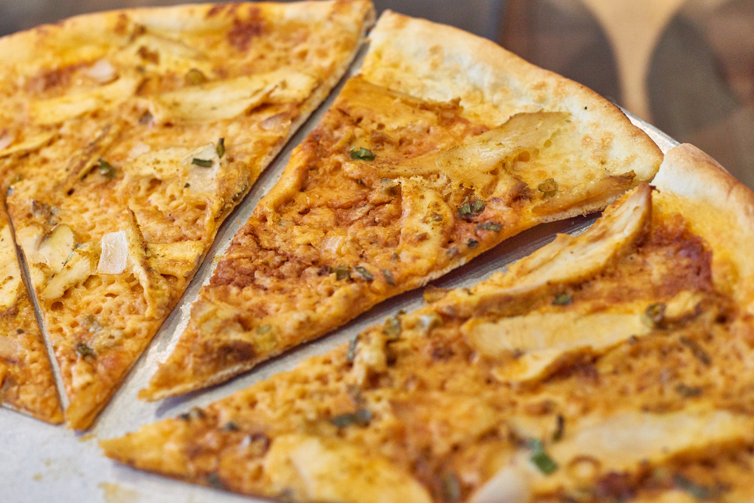 Order Famous Chicken Tikka Masala Pizza food online from Barbarian Pizza store, Berkeley on bringmethat.com