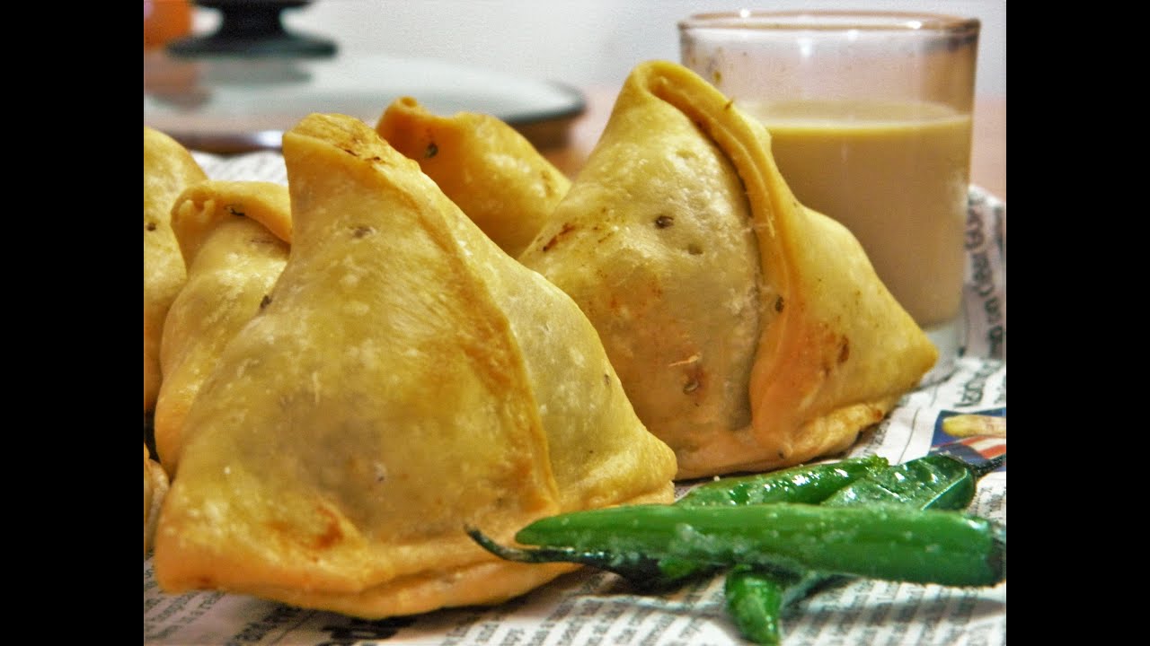 Order Aloo Samosa food online from Tandoori Restaurant store, Villa Park on bringmethat.com