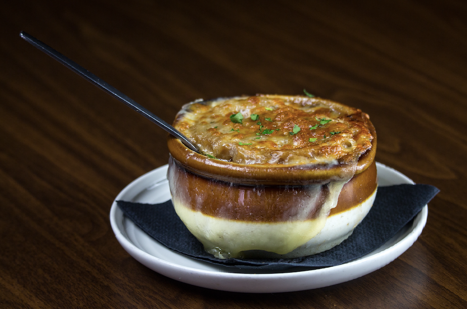 Order French Onion Soup food online from Peppercorns store, Worcester on bringmethat.com
