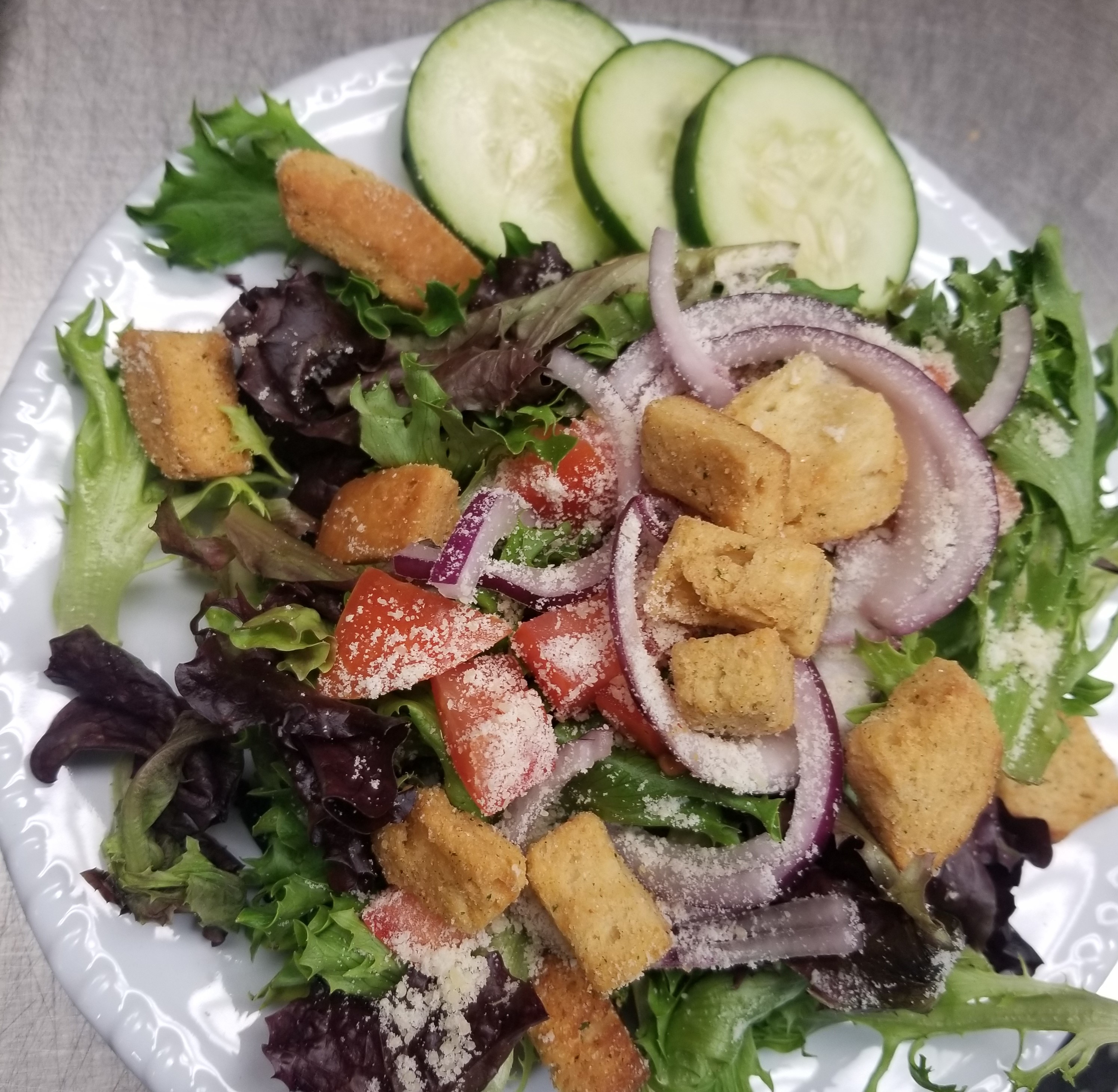 Order Side Salad food online from Curbin Cuisine store, Des Moines on bringmethat.com