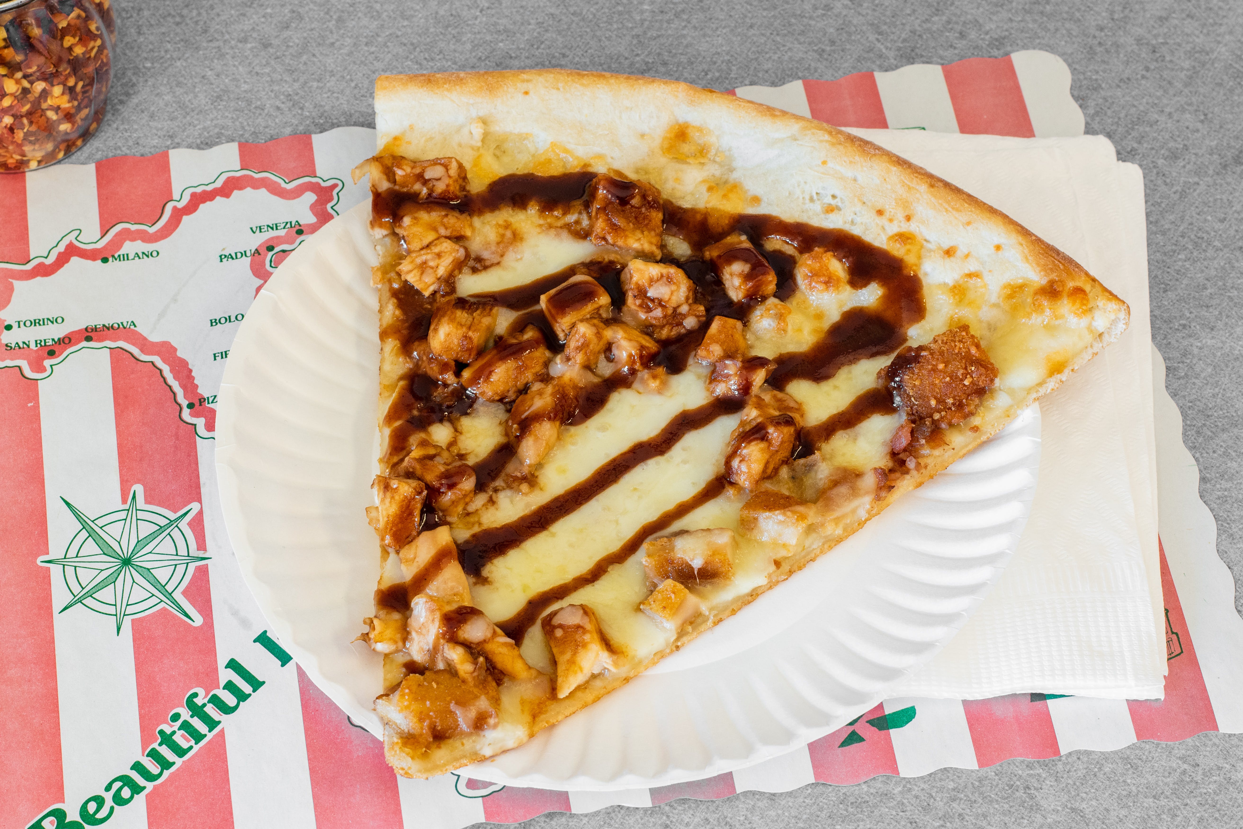 Order Barbecue Chicken Pizza - Medium 14'' food online from Emilios Restaurant & Pizzeria store, Manalapan Township on bringmethat.com