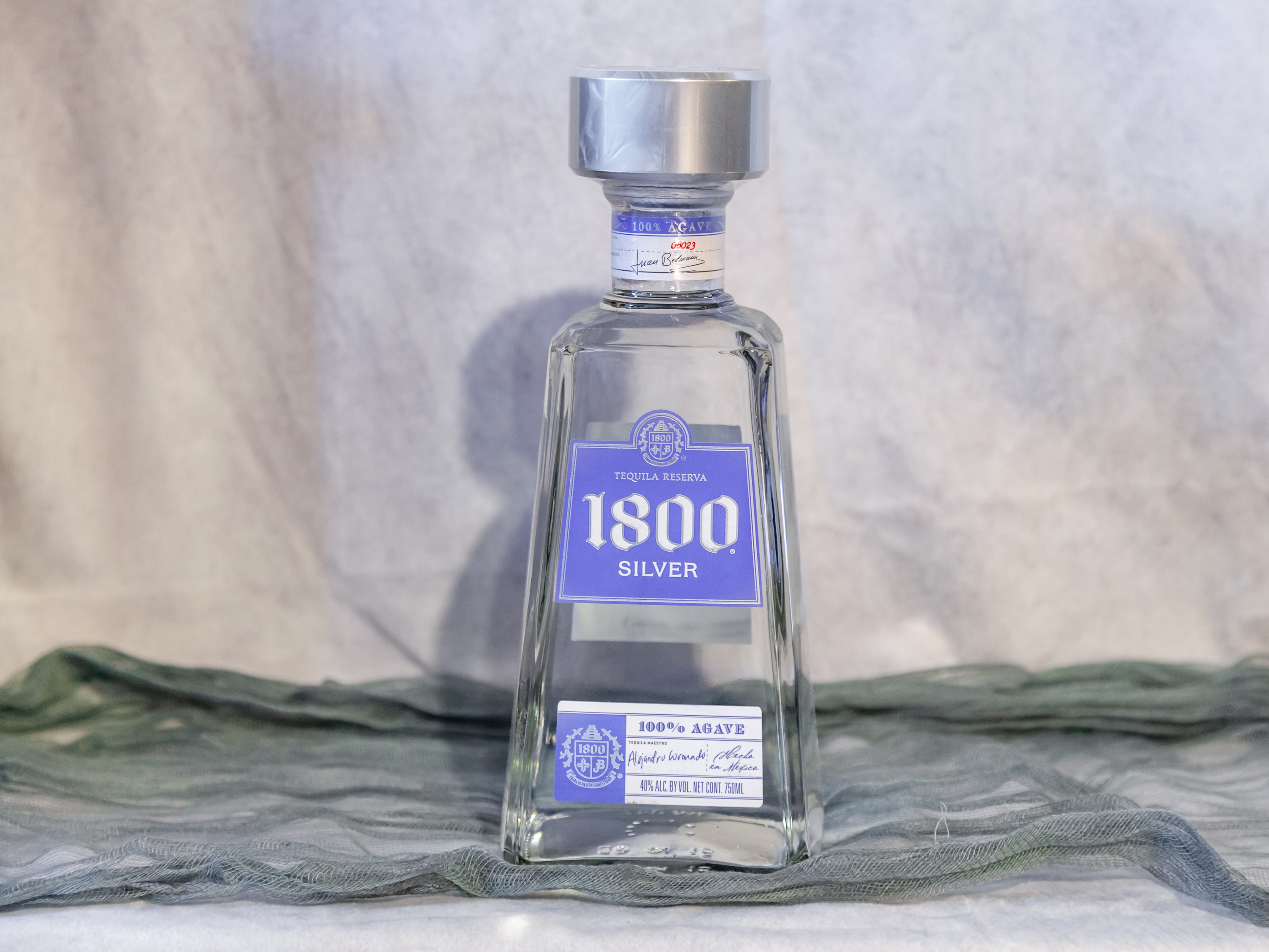 Order 1800 Silver Tequila food online from Alameda Cellars Wines And Liquors store, Alameda on bringmethat.com