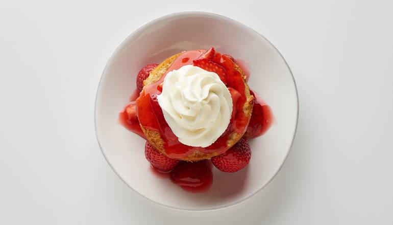 Order Strawberry Shortcake food online from Luby's store, Balcones Heights on bringmethat.com