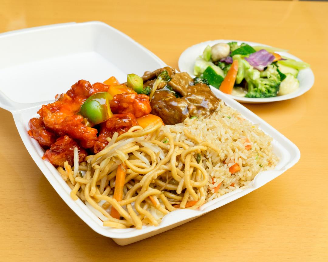 Order 3 Entrees Combo Plate food online from New China Express store, Chicago on bringmethat.com