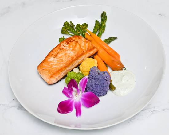 Order GRILLED SALMON FILET food online from Amici At Key Biscayne store, Key Biscayne on bringmethat.com