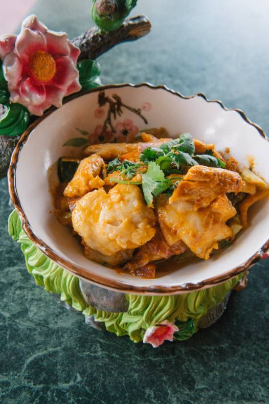 Order Thai Curry Chicken food online from Tsunami Japanese Restaurant store, North Charleston on bringmethat.com