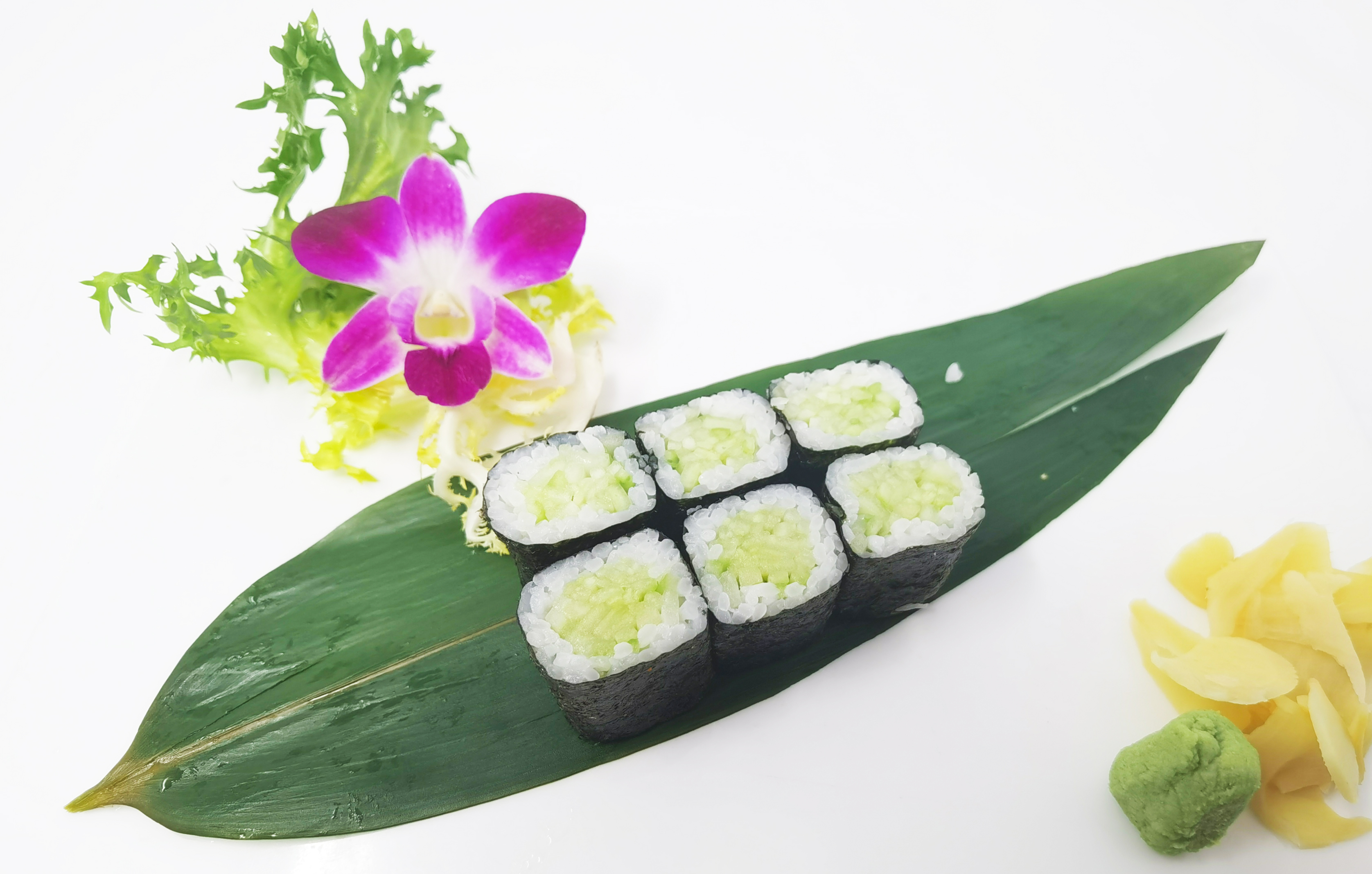 Order Cucumber Roll food online from Izumi Japanese Restaurant store, Youngstown on bringmethat.com