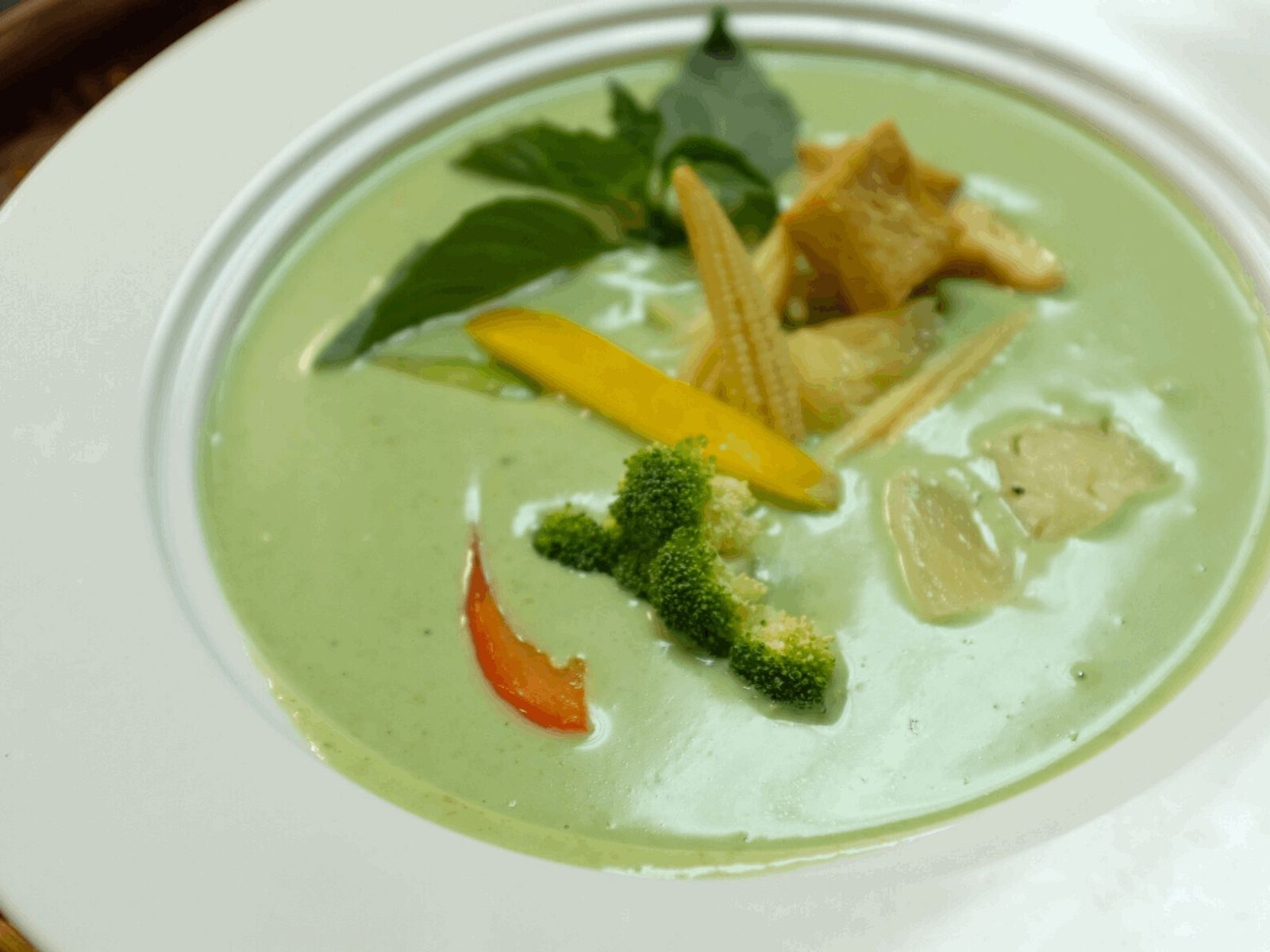 Order Green Curry food online from Taste of Thai store, Arlington on bringmethat.com