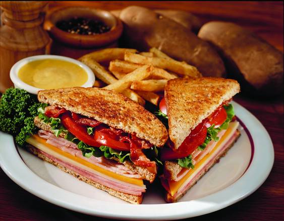 Order Ultimate Club food online from Rafferty's Restaurant and Bar store, Jackson on bringmethat.com
