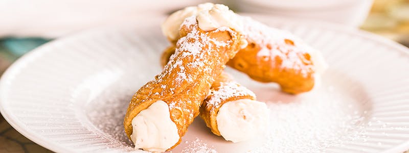 Order Cannoli - Cannoli food online from Massimo Pizzeria store, Southampton on bringmethat.com