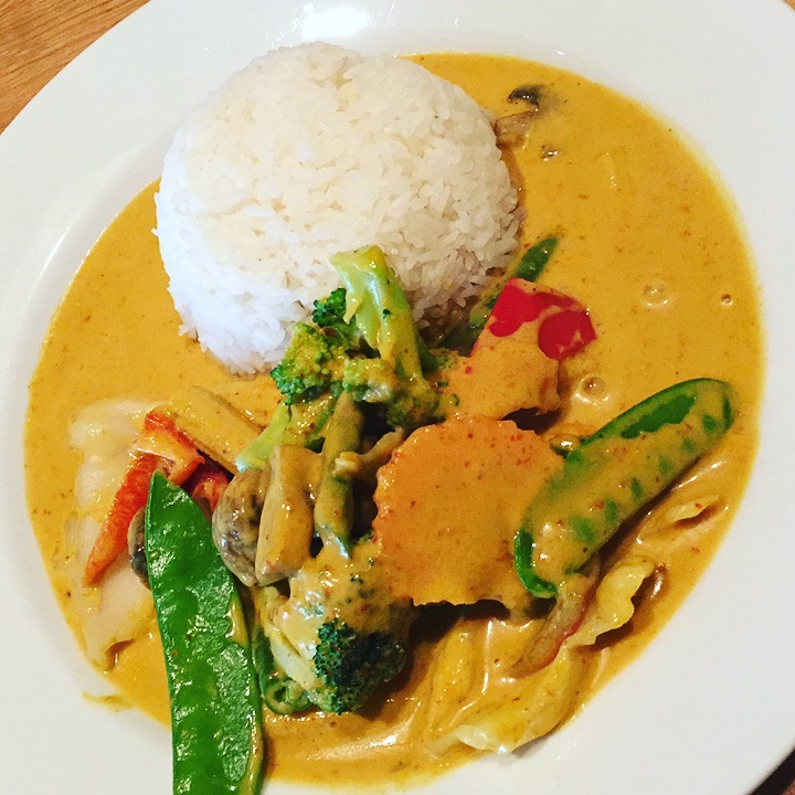 Order Yellow Curry food online from Fresh Bowl Thai store, Lawrenceville on bringmethat.com