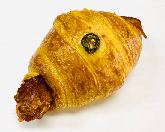 Order Jumbo Jalapeno and Bacon Croissant Roll food online from Moon's Donuts store, Irving on bringmethat.com