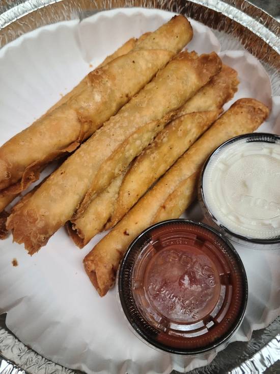 Order Chicken and Cheese Quesadilla  Rolls food online from Pizza Pizza store, Yonkers on bringmethat.com