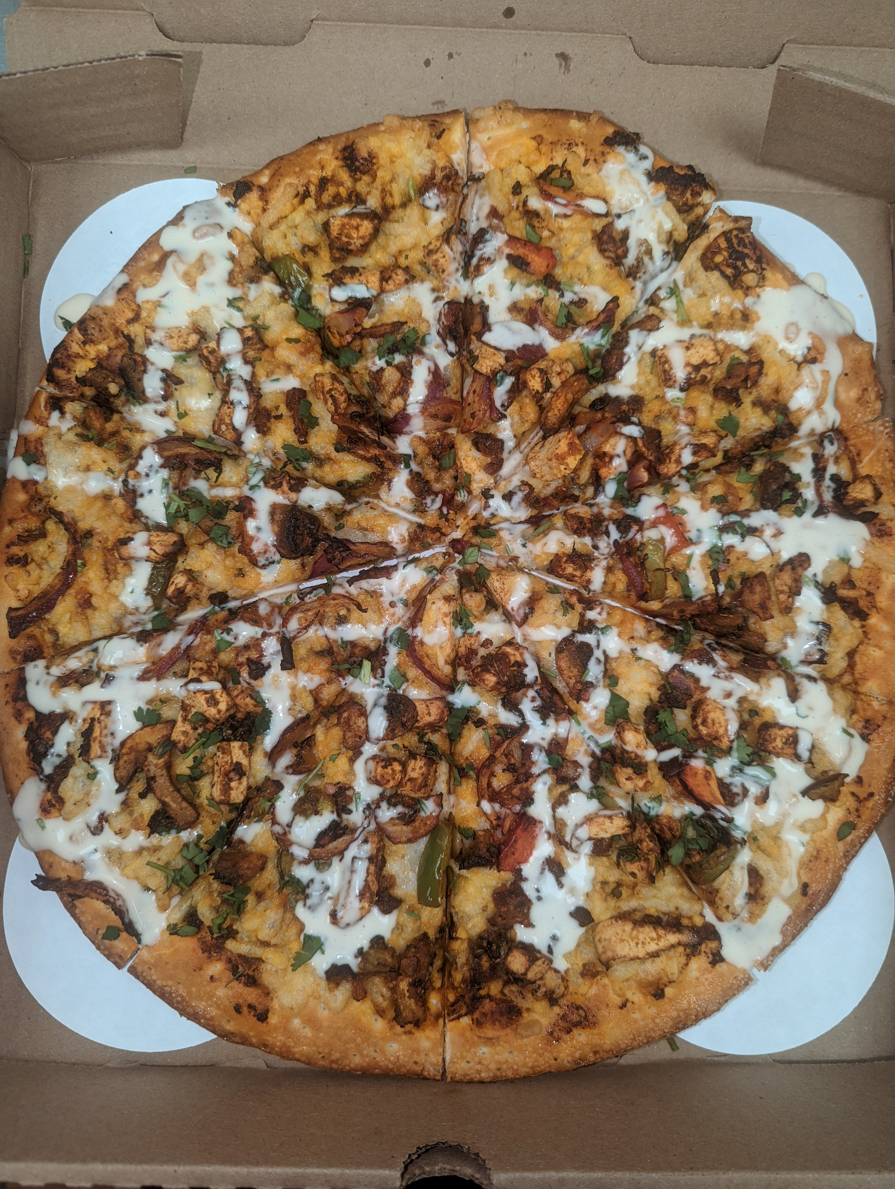 Order Tandoori Chicken Pizza(Plant Based) - 7" food online from Pizzeria Halt store, Modesto on bringmethat.com