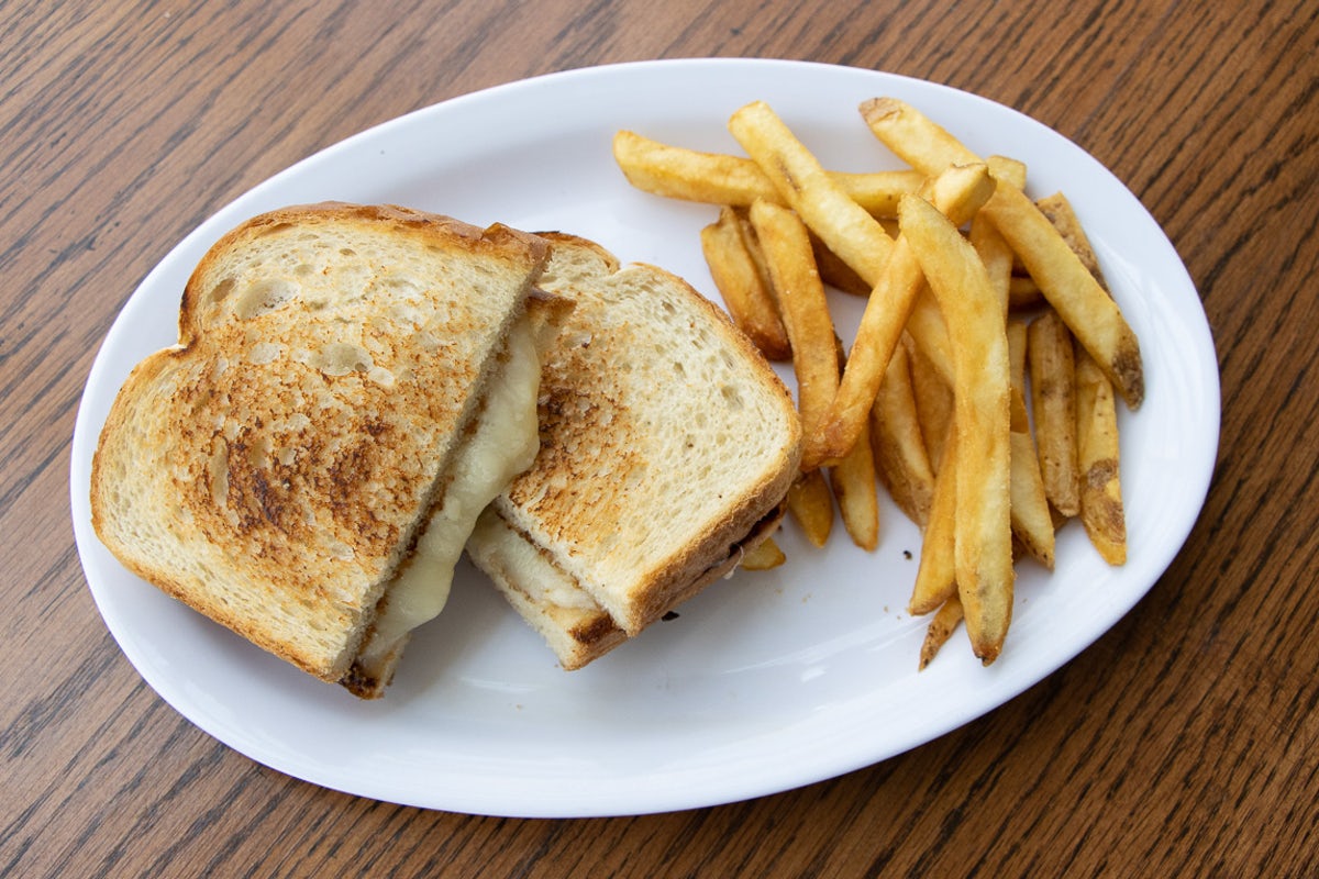 Order Kids All American Grilled Cheese food online from Slapfish store, Irvine on bringmethat.com
