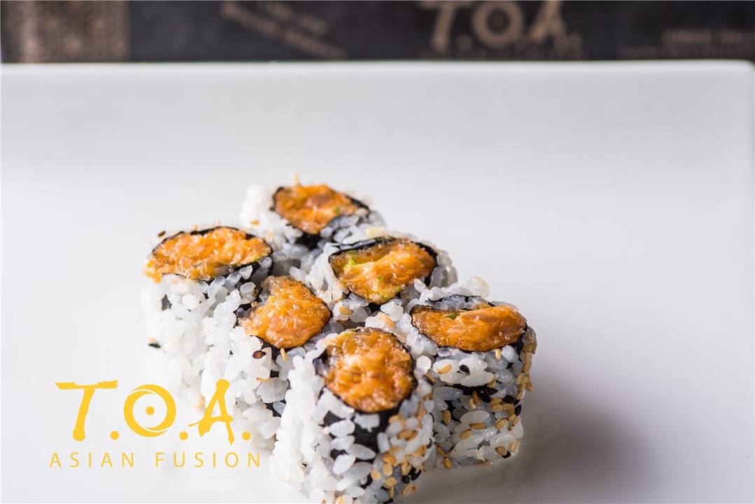 Order Spicy Yellowtail Roll food online from Toa Asian Fusion store, Farmingdale on bringmethat.com