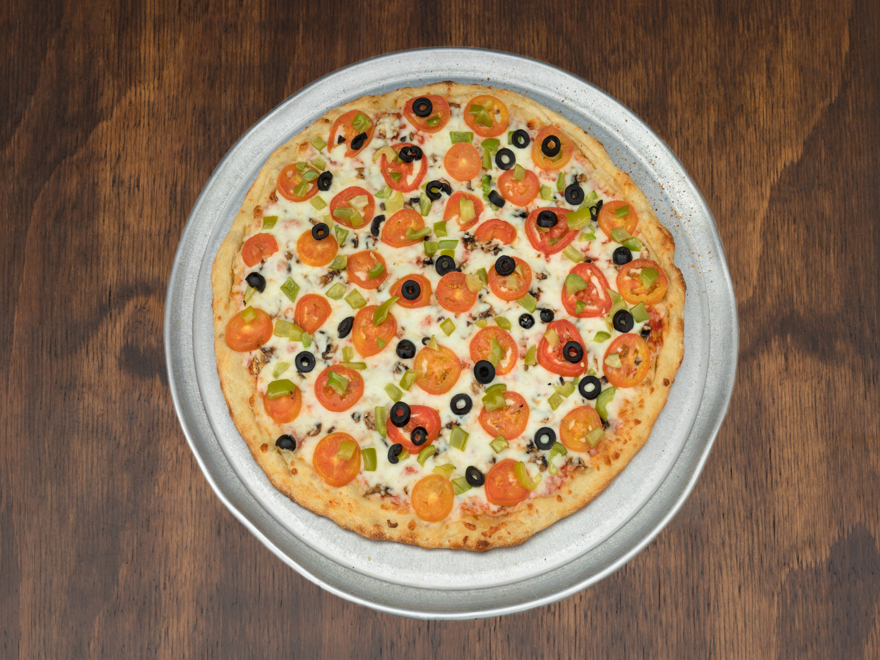 Order Vegetarian Pizza food online from Golden Indian Grill & Pizza store, Los Angeles on bringmethat.com