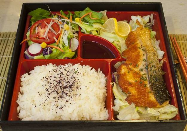Order 4. Grilled Fresh Salmon Bento food online from Bento Ya store, Los Angeles on bringmethat.com