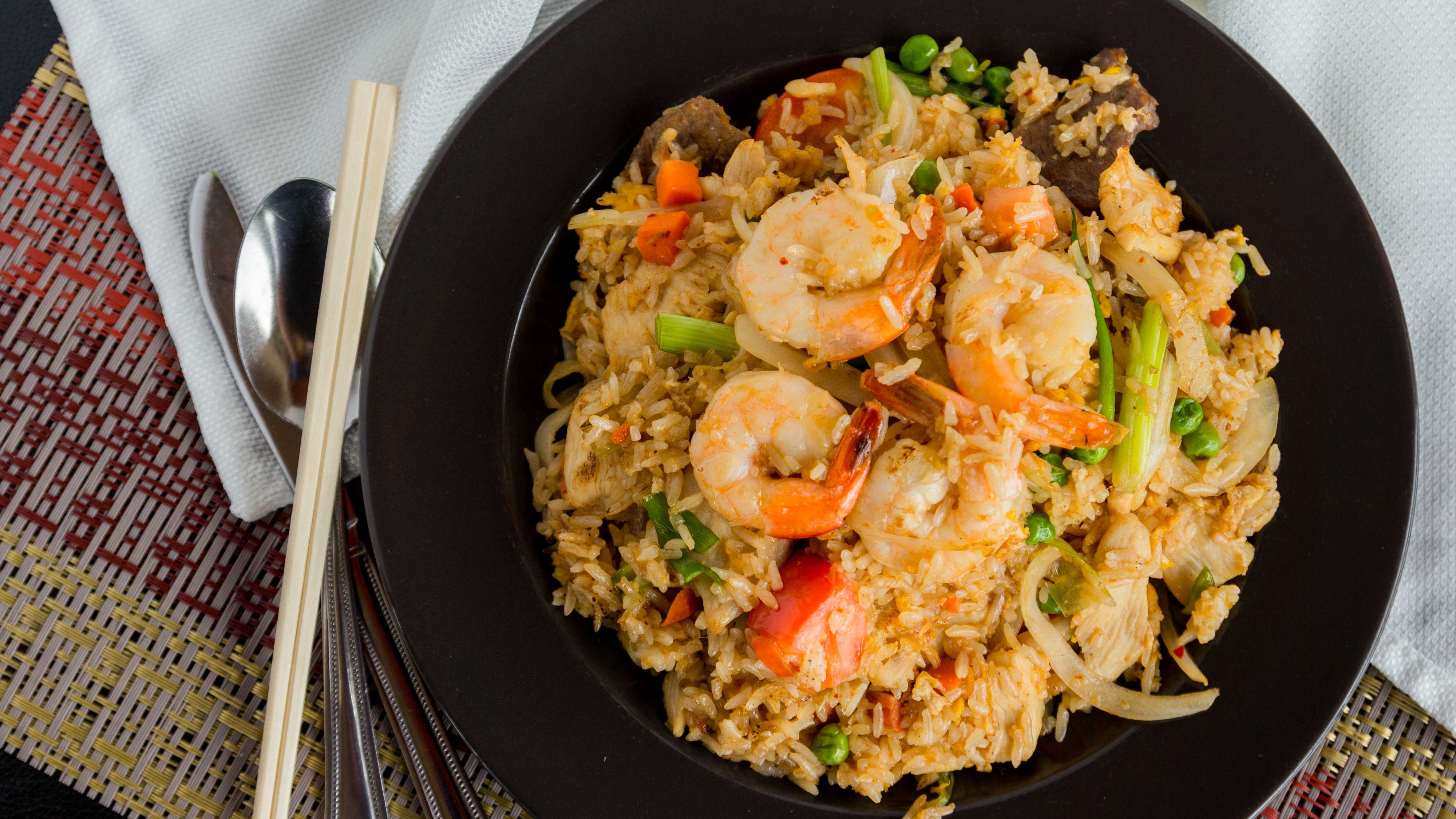 Order R8. Four King Fried Rice food online from Thai Koon Kitchen store, West Chester Township on bringmethat.com