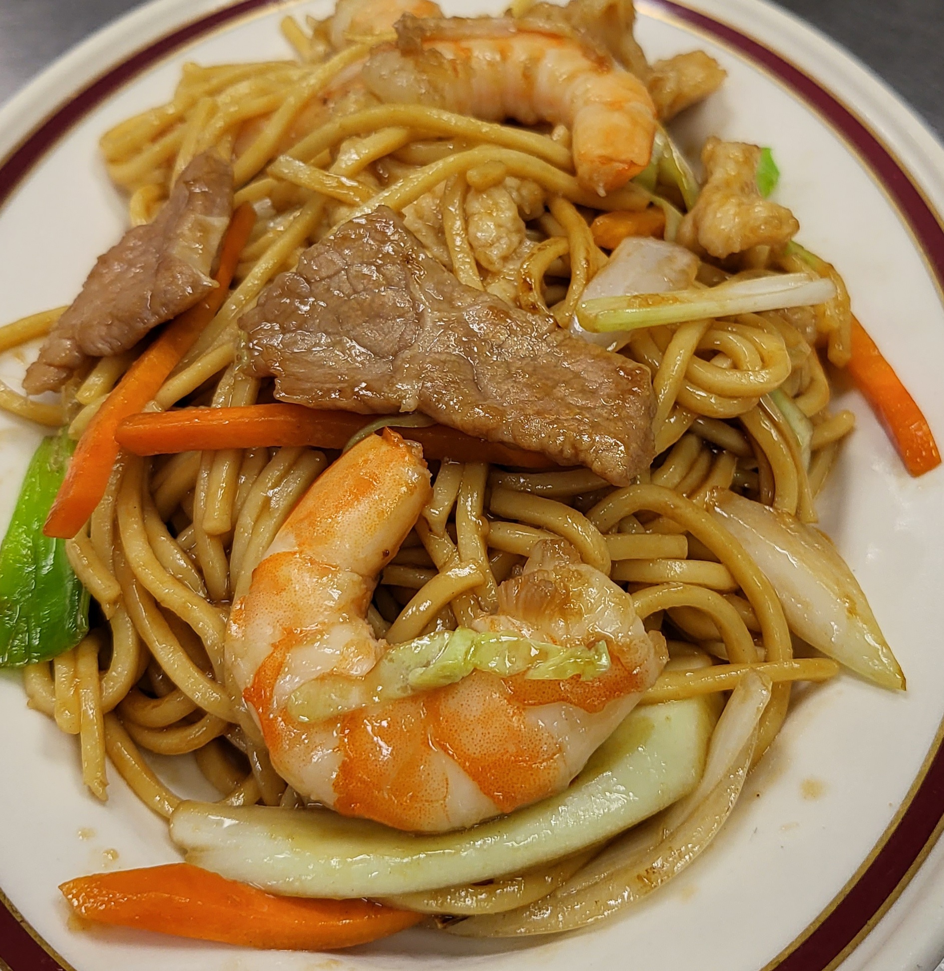 Order L06. Garden Special Lo Mein food online from Dragon Palace Chinese Restaurant store, Davenport on bringmethat.com