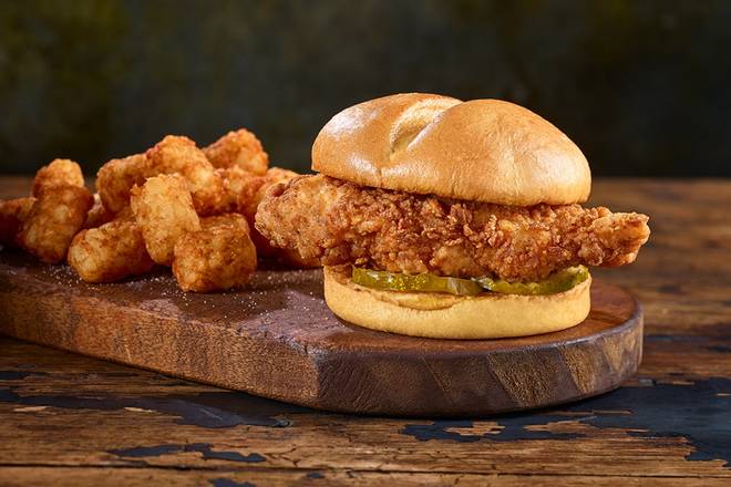 Order Ultimate Crispy Chicken Sandwich food online from Ruby Tuesday store, Pottsville on bringmethat.com