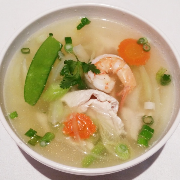 Order 24. Wor Wonton Soup food online from Rincome store, Northridge on bringmethat.com